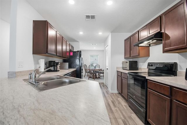 8 POST OAK LANE, Palm Coast, FL 32164