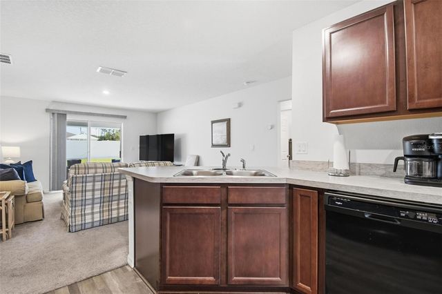 8 POST OAK LANE, Palm Coast, FL 32164