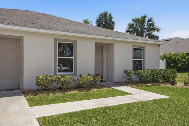 8 POST OAK LANE, Palm Coast, FL 32164