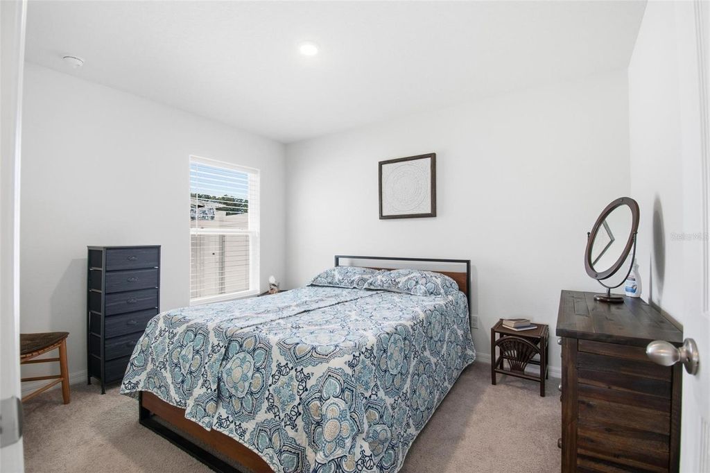 Image 25 of property listing at 8 POST OAK LANE, Palm Coast, FL 32164