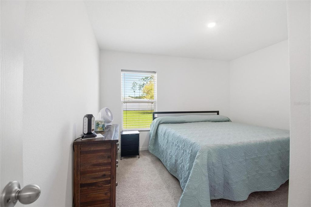 Image 27 of property listing at 8 POST OAK LANE, Palm Coast, FL 32164