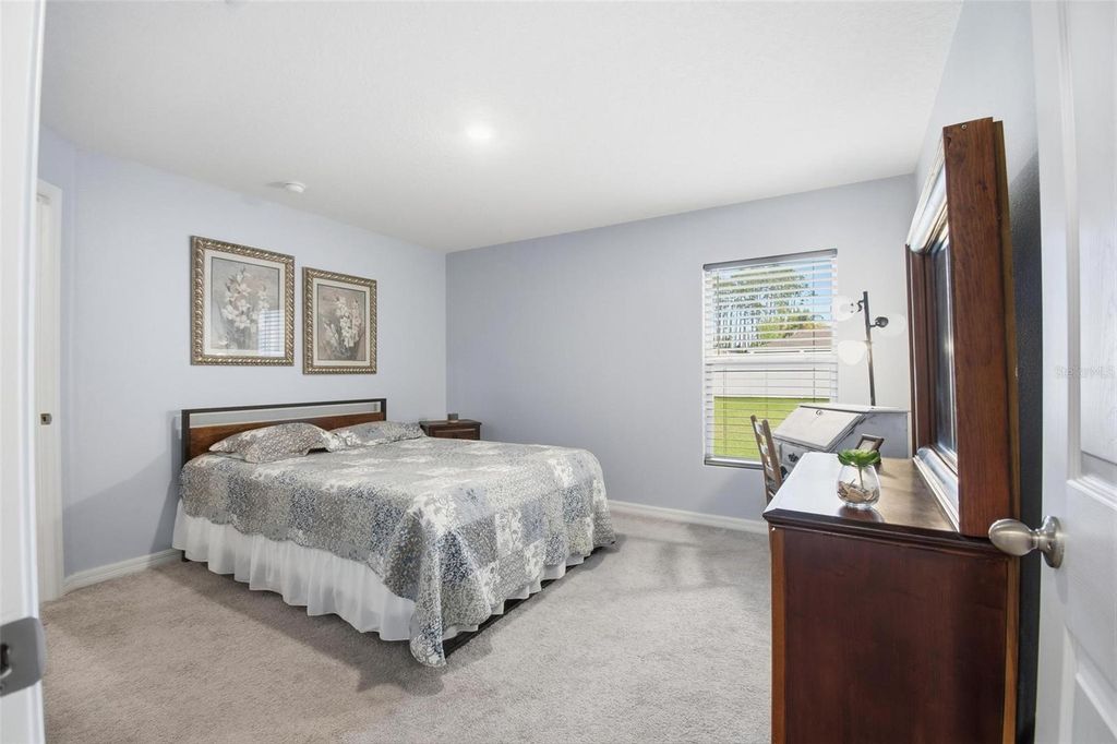 Image 32 of property listing at 8 POST OAK LANE, Palm Coast, FL 32164