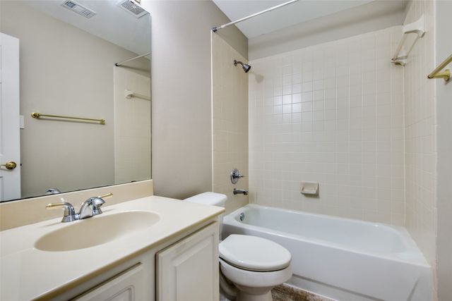 1913 Piney Creek Boulevard, Denton, TX 76205