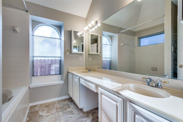 1913 Piney Creek Boulevard, Denton, TX 76205