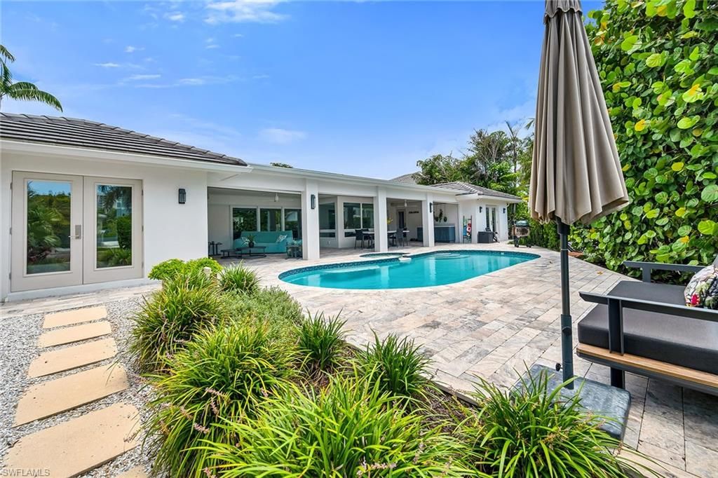 5215 Seashell AVE, NAPLES, FL 34103 — photo 2