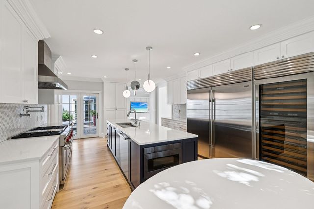 5 Green Lane LN, Austin, TX 78703
