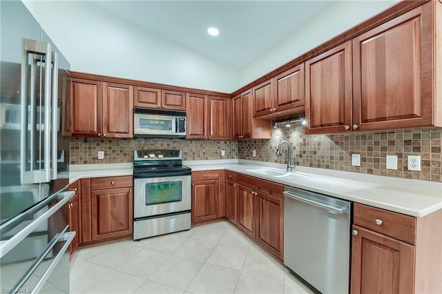 3080 Meandering WAY 201, Fort Myers, FL 33905