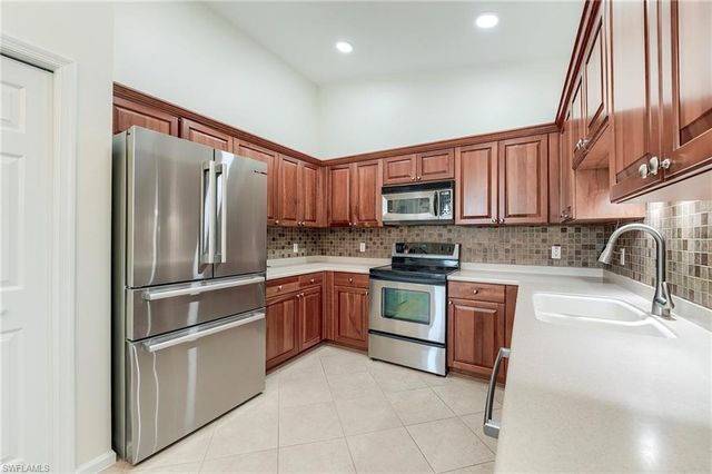 3080 Meandering WAY 201, Fort Myers, FL 33905