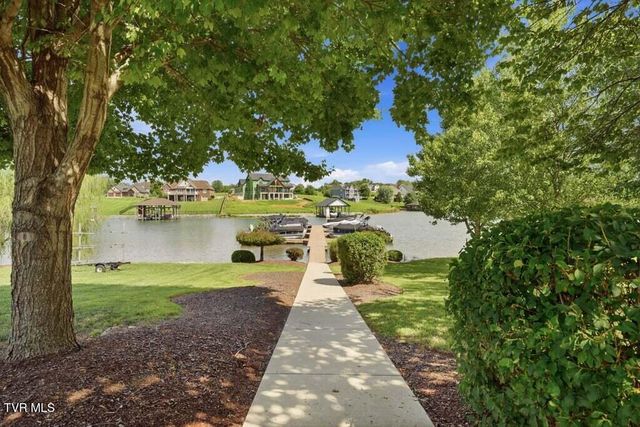 123 North Forest Lane, Blountville, TN 37617