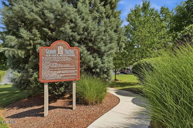 123 North Forest Lane, Blountville, TN 37617