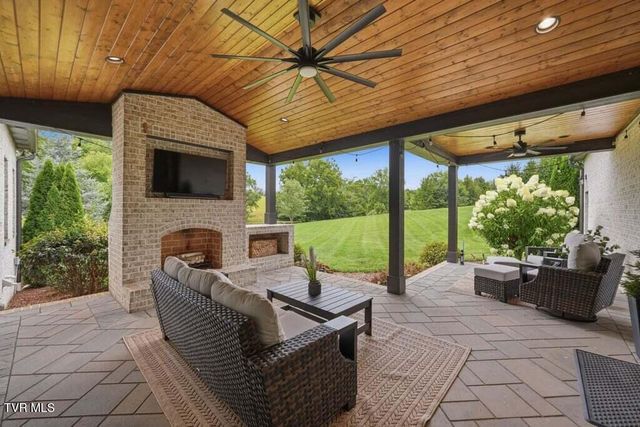 123 North Forest Lane, Blountville, TN 37617