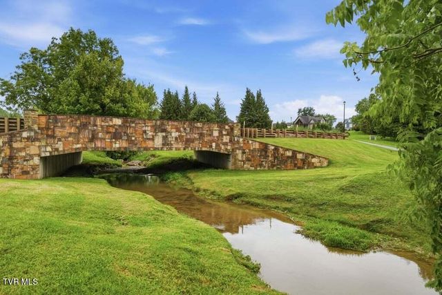 123 North Forest Lane, Blountville, TN 37617