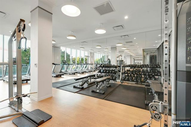 320 Adolphus Avenue 1004, Cliffside Park, NJ 07010