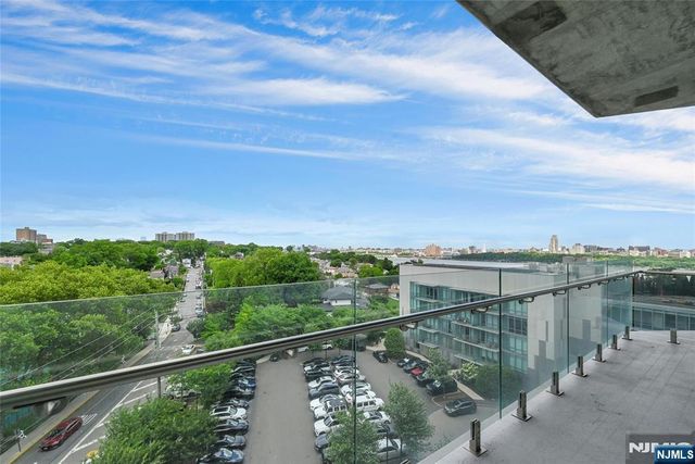 320 Adolphus Avenue 1004, Cliffside Park, NJ 07010