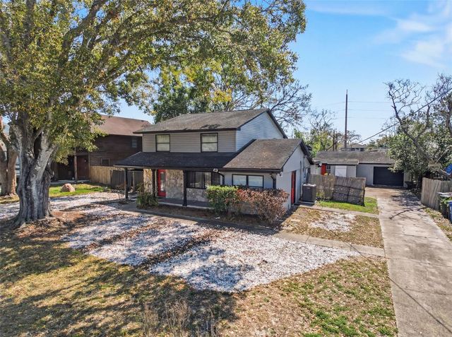 2206 HOWARD LANE, Tampa, FL 33612