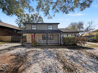 2206 HOWARD LANE, Tampa, FL 33612