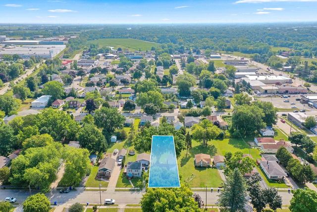 1420 N CHARLOTTE STREET, Appleton, WI 54911