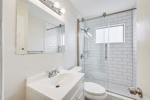 1905 S Cooper Street, Arlington, TX 76010