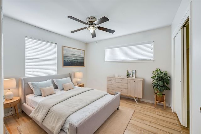 1905 S Cooper Street, Arlington, TX 76010