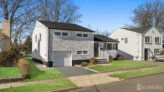 37 Albert Drive, Sayreville, NJ 08872