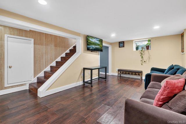 15 Prospect Avenue, Ossining, NY 10562