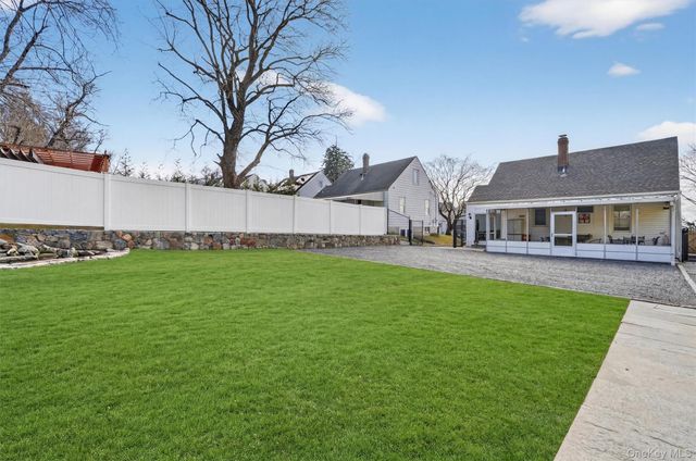 15 Prospect Avenue, Ossining, NY 10562