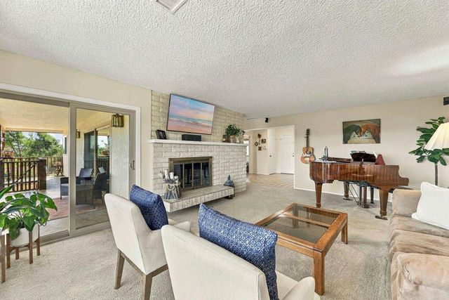 590 Elm Tree Lane, Fallbrook, CA 92028