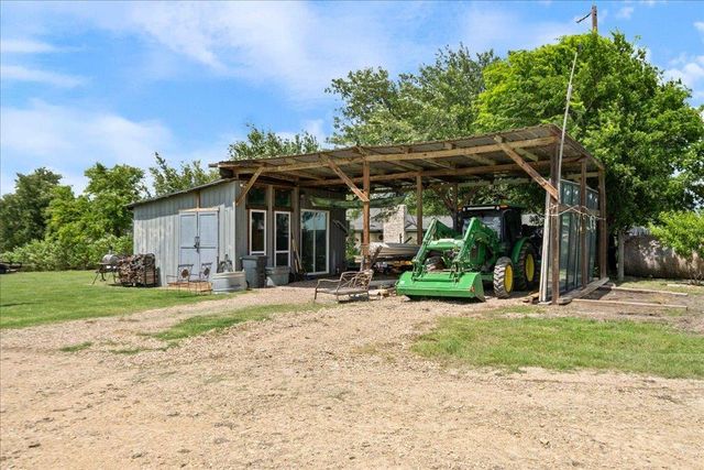 1301 County Road 448, Taylor, TX 76574