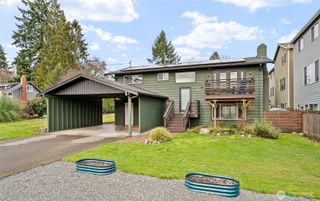 215 Hubbard Road, Lynnwood, WA 98036