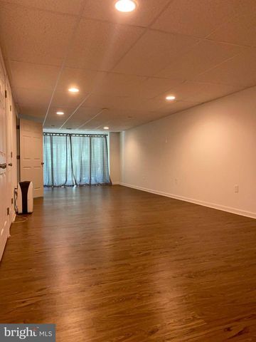 326 BRIGADE CT, Chesterbrook, PA 19087