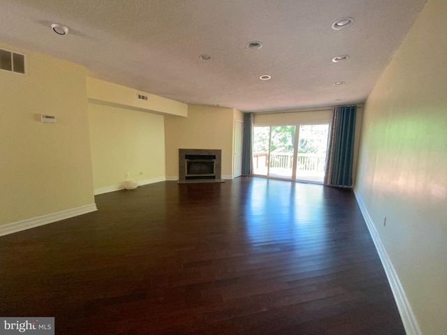 326 BRIGADE CT, Chesterbrook, PA 19087