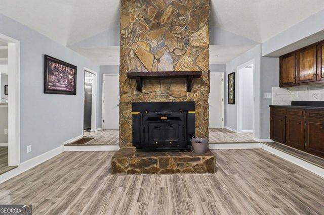 102 McKinley Circle, Lagrange, GA 30240