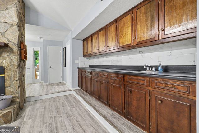 102 McKinley Circle, Lagrange, GA 30240