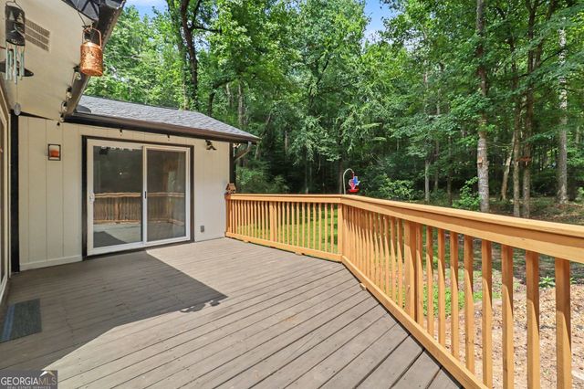 102 McKinley Circle, Lagrange, GA 30240