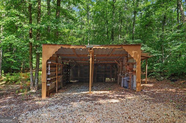 102 McKinley Circle, Lagrange, GA 30240