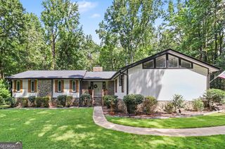 102 McKinley Circle, Lagrange, GA 30240