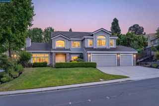 81 Monza Ct, Danville, CA 94526