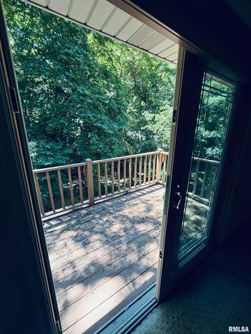 1533 HICKORY POINT Road, Metamora, IL 61548