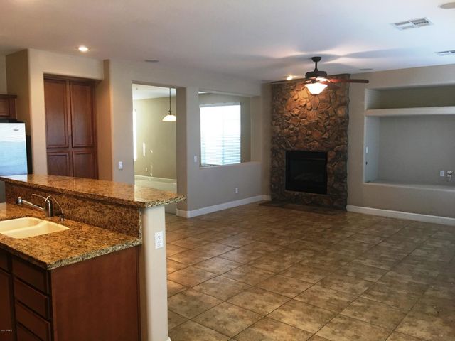 300 W Wisteria Place, Chandler, AZ 85248