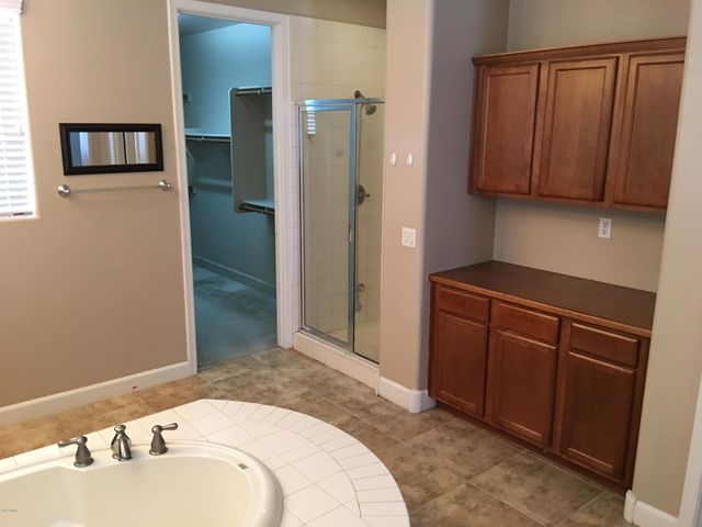 300 W Wisteria Place, Chandler, AZ 85248