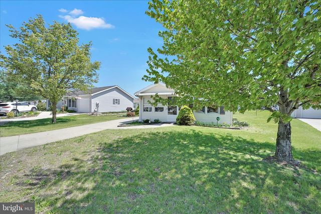 545 HONEYSUCKLE CT, Pine Grove, PA 17963