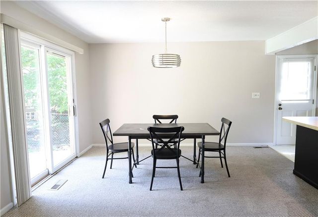 8920 E 81st Street, Raytown, MO 64138
