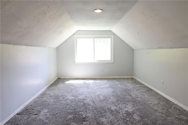 8920 E 81st Street, Raytown, MO 64138