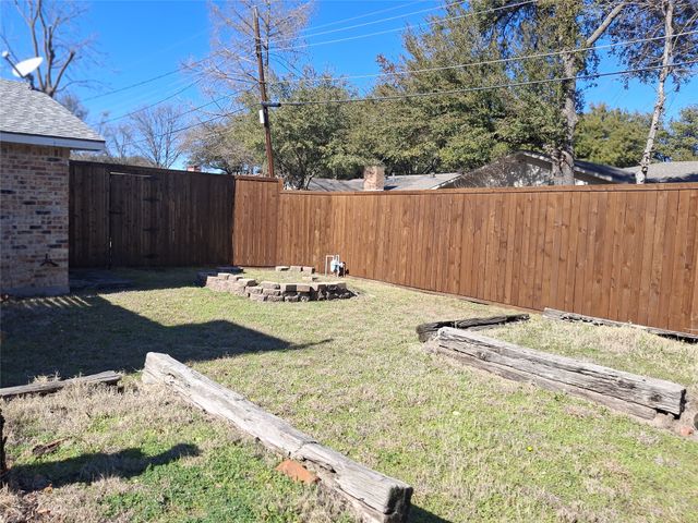 1503 Hayfield Drive, Plano, TX 75023