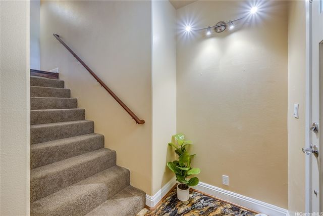 92-1027 Koio Drive B M10-2, Kapolei, HI 96707