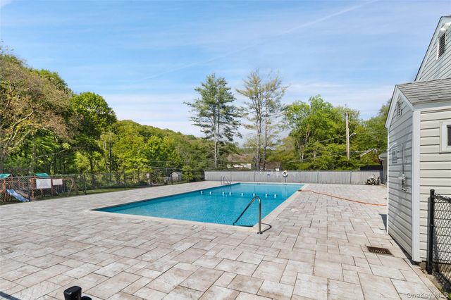 201 Holly Stream Court, Brewster, NY 10509