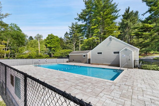 201 Holly Stream Court, Brewster, NY 10509