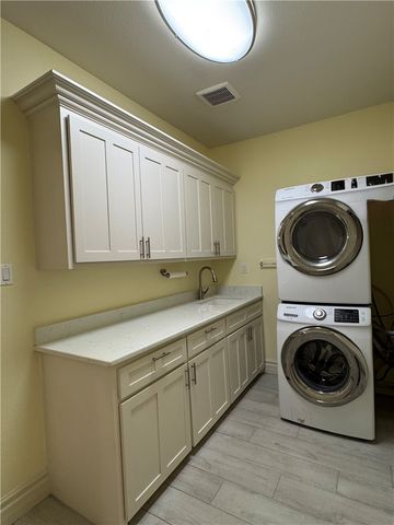 14869 Lighthouse Dr, Corpus Christi, TX 78418