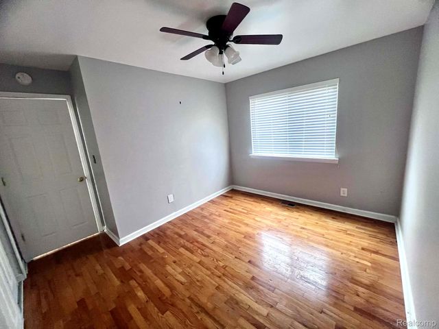 15777 Harrison, Romulus, MI 48174