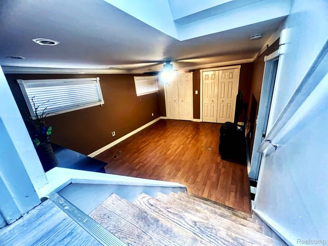 15777 Harrison, Romulus, MI 48174